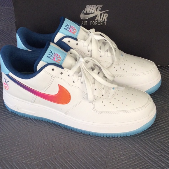 Nike Air Air Force 1 NY VS NY size 9.5 white/blue (aqua) sneakers for men. NWT - Picture 3 of 12